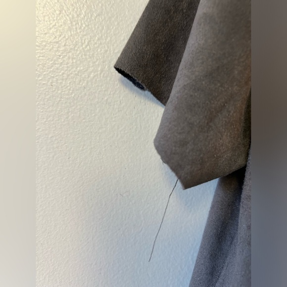 PPLA Uli knit charcoal midi dress with drop waist and rough cut sleeves and hem - Picture 5 of 7